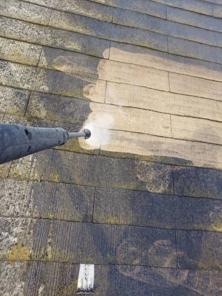 市川市W様邸屋根洗浄